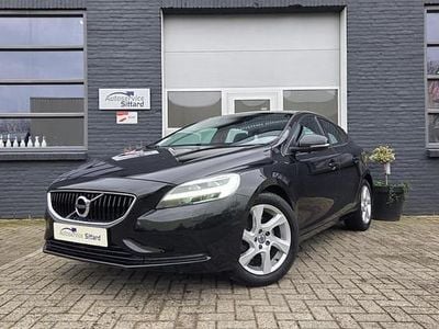 Zwart Gebruikt 2017 Volvo V40 Hatchback | € 14.950 (Goede deal)