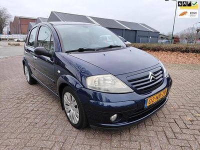 Blauw (metallic) Gebruikt 2003 Citroën C3 Exclusive Hatchback | € 2.999 (Eerlijke prijs)