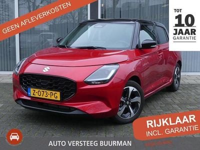 Rood Occasion 2024 Suzuki Swift Style Hatchback | € 20.940 (Eerlijke prijs)