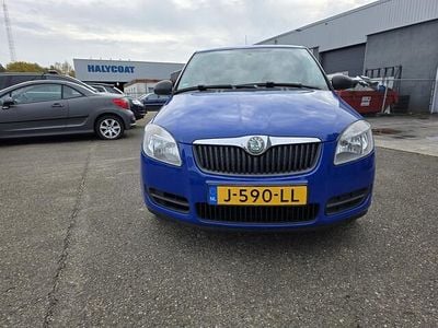Blauw (metallic) Gebruikt 2009 Skoda Fabia Drive Hatchback | € 1.999 (Eerlijke prijs)