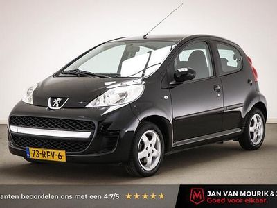 Zwart Gebruikt 2011 Peugeot 107 Premium Hatchback | € 4.950 (Eerlijke prijs)