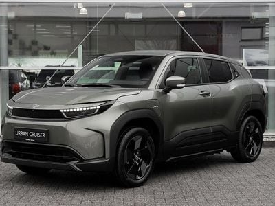 Nieuw Toyota Urban Cruiser 127 kW (174 PK) 2026 Groen SUV