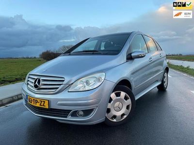 Mercedes B200