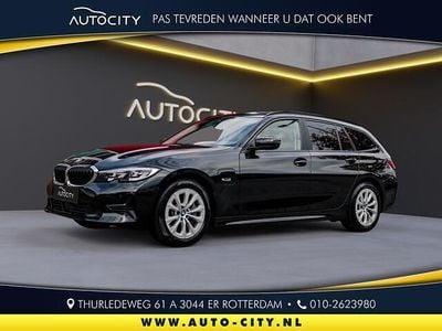 Zwart Gebruikt 2021 BMW 330 Advantage Stationwagen | € 29.450 (Goede deal)