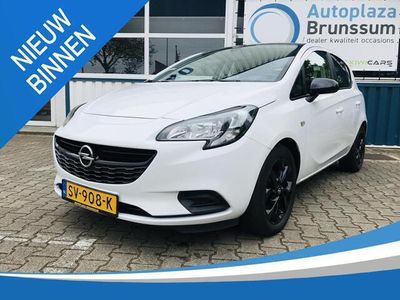 tweedehands Opel Corsa 1.4 Black Edition Navi