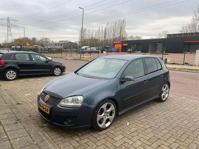 VW Golf V
