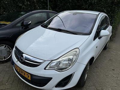 Wit Occasion 2011 Opel Corsa Cosmo Hatchback | € 1.650 (Eerlijke prijs)