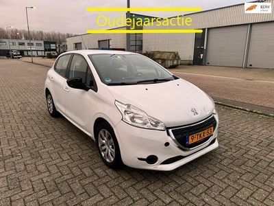 tweedehands Peugeot 208 1.6 e-HDi Allure AIRCO/NAVI koopje!!