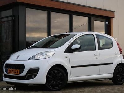 Wit Gebruikt 2013 Peugeot 107 Active Hatchback | € 4.495 (Goede deal)