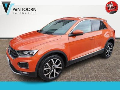 tweedehands VW T-Roc 1.5 TSI Sport. Digitaal instrumentenpaneel navigat