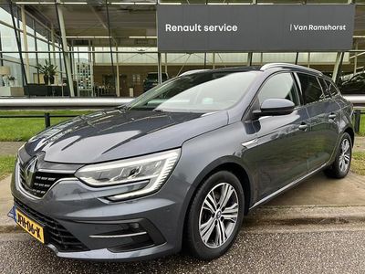 Grijs metallic Gebruikt 2022 Renault Mégane IV Intens Stationwagen | € 20.950 (Iets duurder)