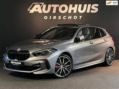 Grijs Gebruikt 2022 BMW 120 Executive Hatchback | € 33.940 (Eerlijke prijs)