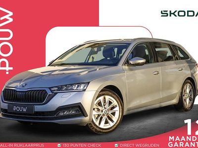 Grijs (metallic) Gebruikt 2020 Skoda Octavia Ambition Stationwagen | € 18.950 (Iets duurder)