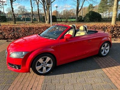 Rood (parellak) Occasion 2008 Audi TT Roadster Cabriolet | € 6.950