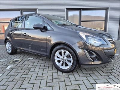 Grijs Occasion 2014 Opel Corsa Cosmo Hatchback | € 5.500 (Eerlijke prijs)
