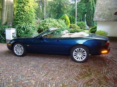 Jaguar XK8
