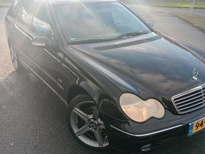 Mercedes C240