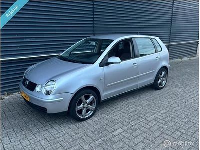 Grijs Gebruikt 2003 VW Polo Hatchback | € 2.550 (Eerlijke prijs)
