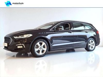 Zwart (metallic) Gebruikt 2022 Ford Mondeo Titanium Stationwagen | € 22.945 (Eerlijke prijs)
