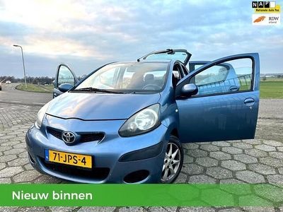 Blauw Occasion 2009 Toyota Aygo Comfort Hatchback | € 2.450 (Eerlijke prijs)