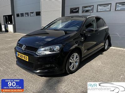 Zwart (metallic) Gebruikt 2015 VW Polo R-line Hatchback | € 5.450 (Goede deal)