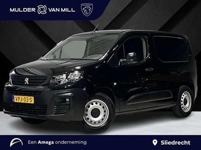 Zwart Occasion 2022 Peugeot Partner Premium MPV | € 19.795 (Duur)