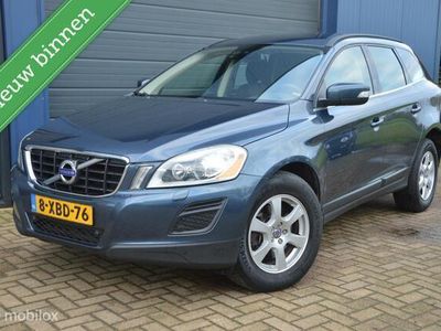 tweedehands Volvo XC60 2.4 D5 AWD Momentum