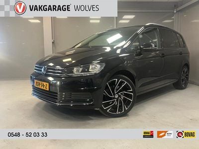Zwart Occasion 2025 VW Touran Active MPV | € 28.945 (Super prijs)