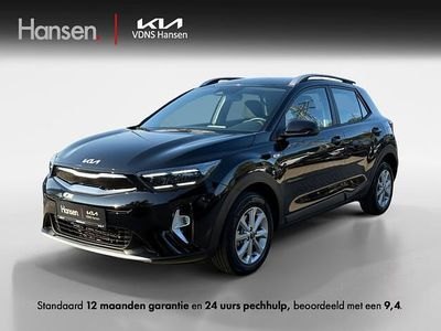 Zwart, metallic lak Gebruikt 2024 Kia Stonic SUV | € 21.445 (Eerlijke prijs)