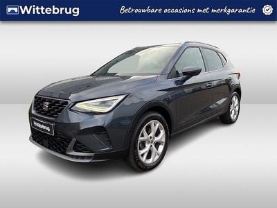 Grijs Gebruikt 2023 Seat Arona Business SUV | € 22.950 (Eerlijke prijs)