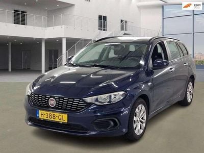 Blauw Occasion 2016 Fiat Tipo Pop Star Stationwagen | € 5.750 (Eerlijke prijs)