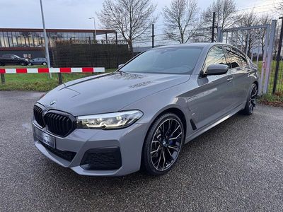 Grijs Gebruikt 2020 BMW 530 Executive Sedan | € 33.900 (Duur)