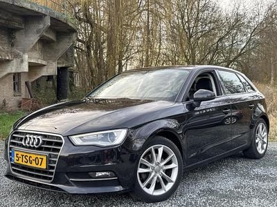 Zwart Gebruikt 2014 Audi A3 Ambition Hatchback | € 11.945 (Goede deal)