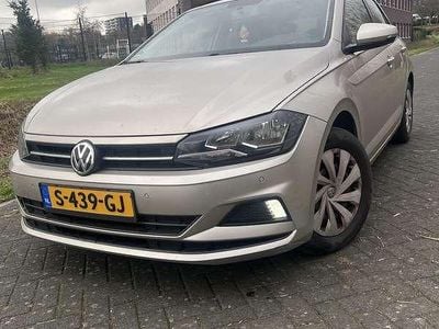 Grijs Occasion 2019 VW Polo Business Hatchback | € 12.000 (Goede deal)