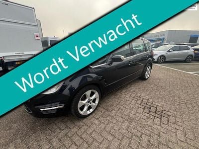 Zwart Gebruikt 2013 Ford S-MAX Titanium MPV | € 5.995 (Goede deal)