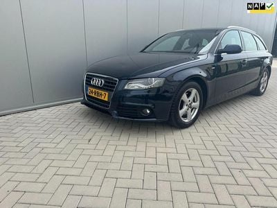 Blauw (metallic) Occasion 2011 Audi A4 Proline Stationwagen | € 4.450 (Eerlijke prijs)