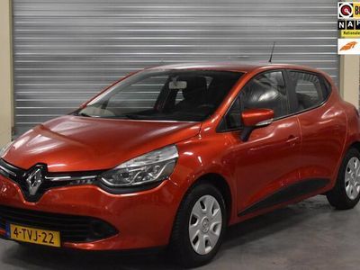 tweedehands Renault Clio IV 0.9 TCe Expression + Navigatie|Bluetooth|Parkeersensoren|