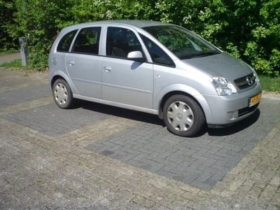 Grijs Gebruikt 2006 Opel Meriva MPV | € 1.948 (Eerlijke prijs)