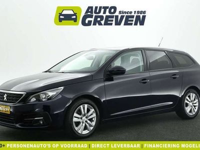 tweedehands Peugeot 308 1.2 PureTech Navigatie Clima Pano-view Carplay Cru