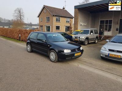 VW Golf IV