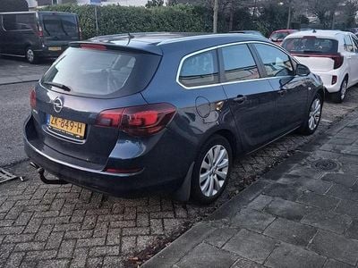 Blauw Occasion 2011 Opel Astra Sport Stationwagen | € 4.000 (Goede deal)