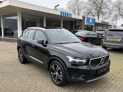 Zwart (metallic) Occasion 2021 Volvo XC40 Inscription SUV | € 31.750 (Eerlijke prijs)