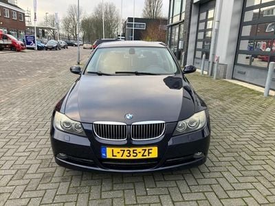 BMW 325