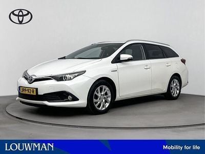 Wit Gebruikt 2016 Toyota Auris Touring Sports Stationwagen | € 18.945