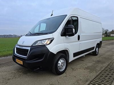 Wit Occasion 2023 Peugeot Boxer Van | € 22.799 (Super prijs)