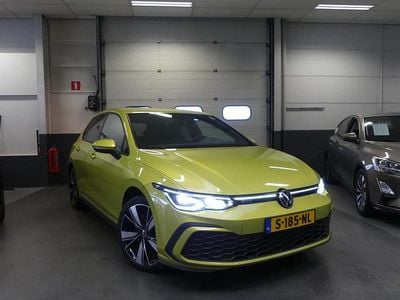 Geel Occasion 2021 VW Golf VII GTE Hatchback | € 21.895 (Eerlijke prijs)