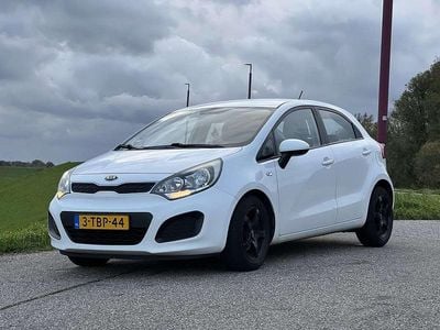 Occasion Kia Rio 86 PK (63 kW) 2014 Wit MPV