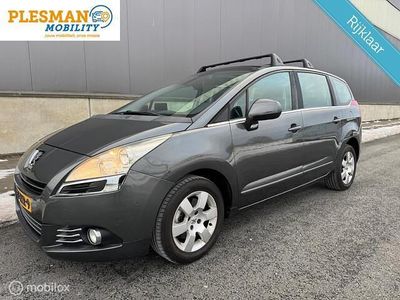 Grijs Occasion 2012 Peugeot 5008 Family MPV | € 5.900 (Duur)
