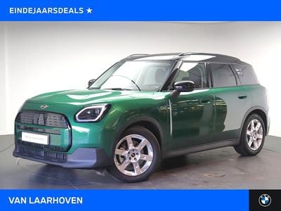 Groen (metallic) Gebruikt 2024 Mini Countryman Classic SUV | € 38.950 (Eerlijke prijs)