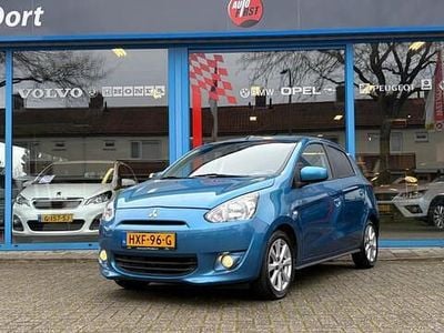 Occasion Mitsubishi Space Star Intense+ 80 PK (58 kW) 2013 Blauw (metallic) Hatchback